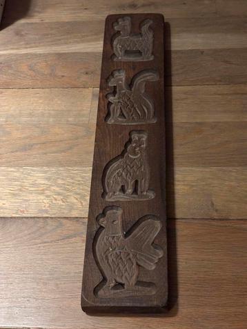 Speculaasplank met dierenmotieven beschikbaar voor biedingen