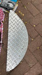 Traptreden aluminium 13 stuks, Doe-het-zelf en Verbouw, Ladders en Trappen, Ophalen, Zo goed als nieuw