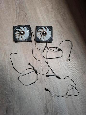 2 fans met RGB beschikbaar voor biedingen