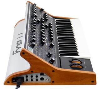 Nieuwe Moog Subsequent 37 Synthesizer beschikbaar voor biedingen