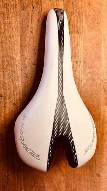 Bontrager Affinity race zadel  beschikbaar voor biedingen