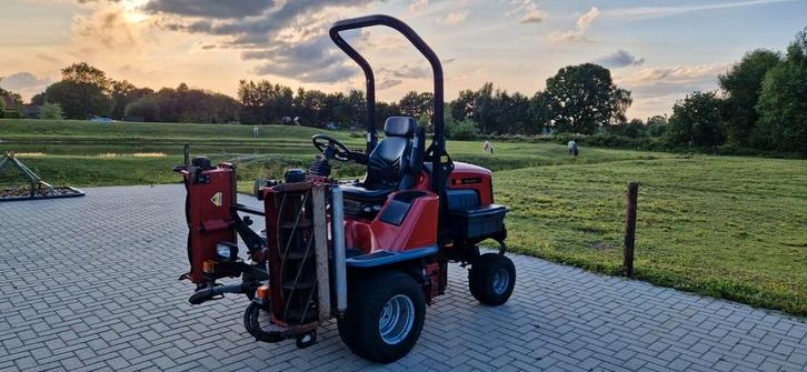 Toro Reelmaster 3240.D 4 Cilinder Kubota diesel motor, Zakelijke goederen, Machines en Bouw | Tuin, Park en Bosbouw, Ophalen of Verzenden