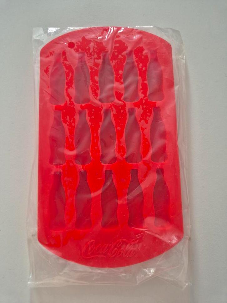 Coca Cola Ijsblokjesvorm - Nieuw in verpakking, Huis en Inrichting, Keuken | Keukenbenodigdheden, Nieuw, Ophalen of Verzenden