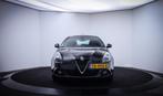Alfa Romeo Giulietta 1.4T 170Pk Aut. LUSSO SUPER XENON | LED, 65 €/maand, Euro 6, 4 cilinders, Zwart