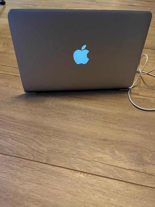 MAC BOOK AIR, Computers en Software, Apple Macbooks, Gebruikt, MacBook Air, 13 inch, 2 tot 3 Ghz, 256 GB, 16 GB, Qwerty, Ophalen of Verzenden