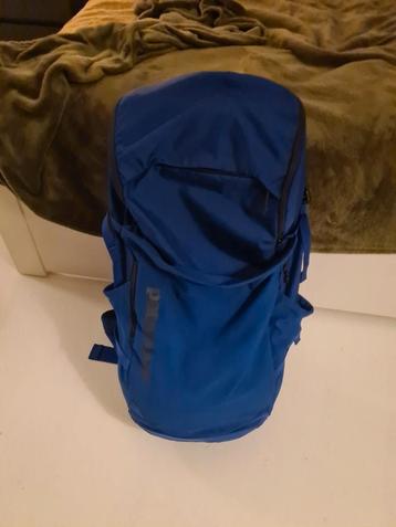 Patagonia Nine Trails 28l Blue L/XL Backpack beschikbaar voor biedingen