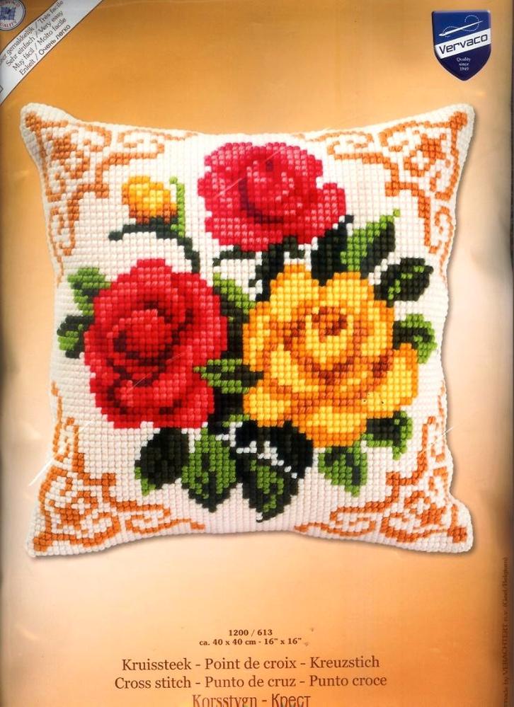 Cado vervaco borduurpakket  kussen diverse bloemen  613, Hobby en Vrije tijd, Borduren en Borduurmachines, Nieuw, Borduurpakket