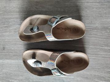 Kipling teenslippers maat 28 €15 beschikbaar voor biedingen