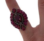 Unieke zilveren dames ring volgezet met robijnen diamanten