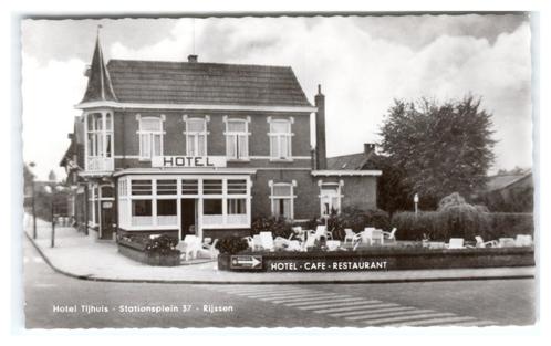 Rijssen, Hotel Tijhuis - Stationsplein 37, Verzamelen, Ansichtkaarten | Nederland, Ongelopen, Overijssel, 1960 tot 1980, Verzenden