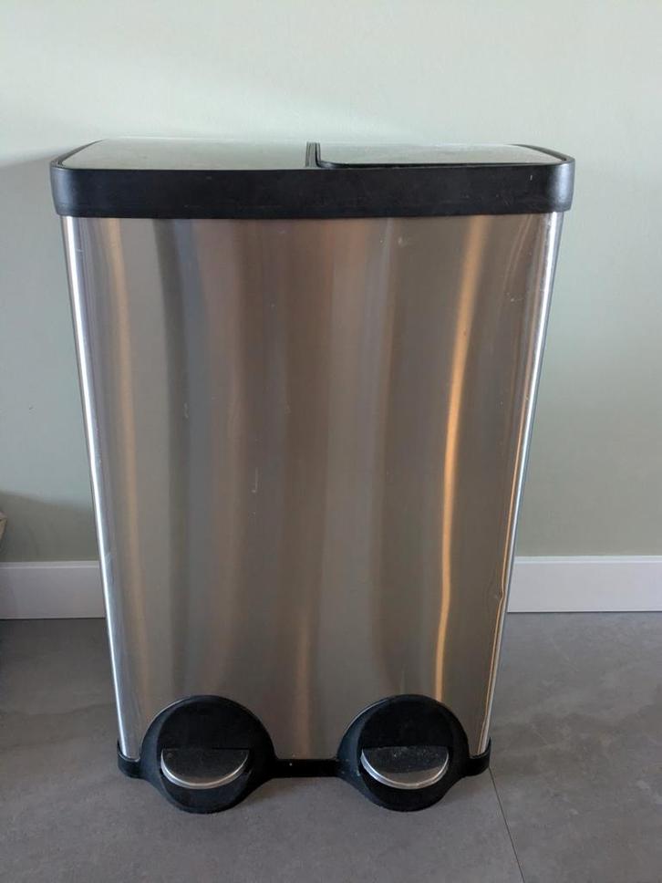Dubbele prullenbak, Huis en Inrichting, Woonaccessoires | Prullenbakken, Gebruikt, Rvs, 50 tot 75 cm, 40 liter of meer, Ophalen