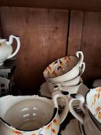 Vintage Servies met Bloemenmotief, Ophalen, Gebruikt, Overige stijlen, Aardewerk