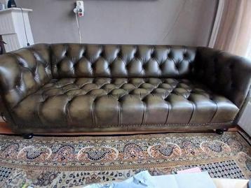 Olijfgroene chesterfield leren bank ,3 mnd gebruikt beschikbaar voor biedingen