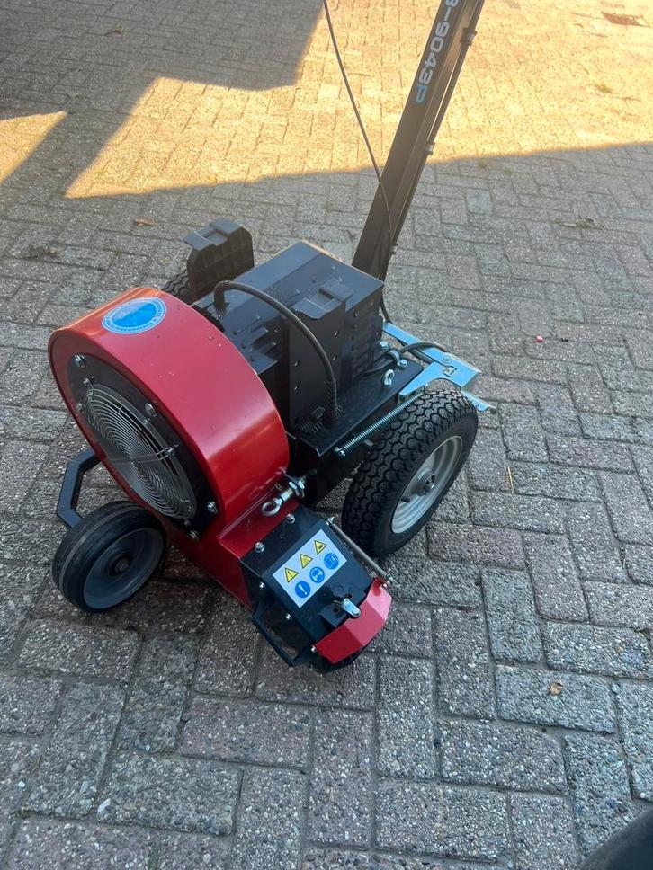 Erco eb-9043p bladblazer pellenc 1500 accu, Tuin en Terras, Hand-tuingereedschap, Zo goed als nieuw, Overige soorten, Ophalen
