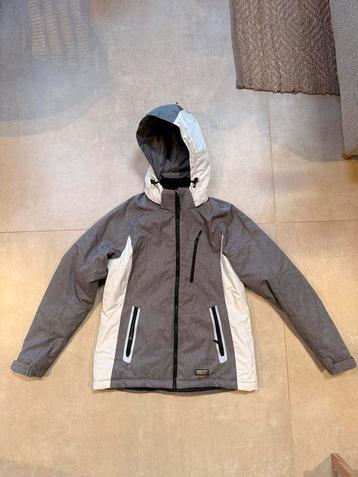 Brugi skijas beschikbaar voor biedingen