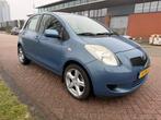 Toyota Yaris 1.3 Automaat 2006 – Airco – Zeer nette staat, 40 €/maand, 750 kg, 4 cilinders, Blauw