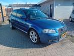 Audi A3 2.0 110KW 3D 2003 Blauw 6BAK! NIEUWE APK! TREKHAAK!, Voorwielaandrijving, 65 €/maand, Stof, 4 cilinders