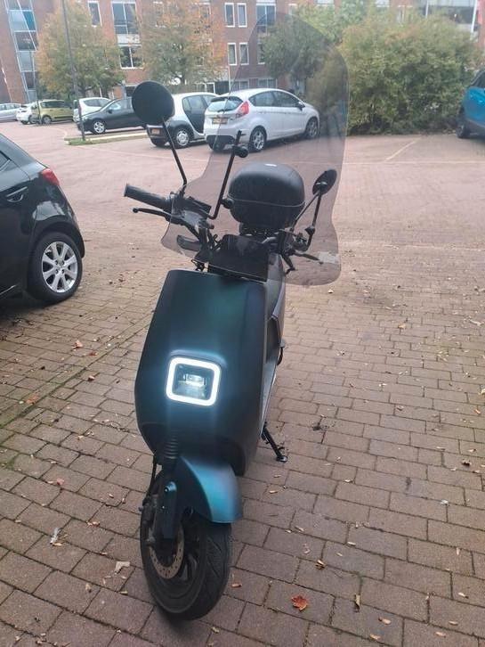 IVA E-GO S8, 2 accu's, elektrische scooter, Fietsen en Brommers, Snorfietsen en Snorscooters, Gebruikt, Overige merken, Elektrisch