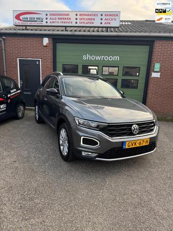 Volkswagen T-ROC 1.5 TSI Sport Automaat digital dashboard beschikbaar voor biedingen