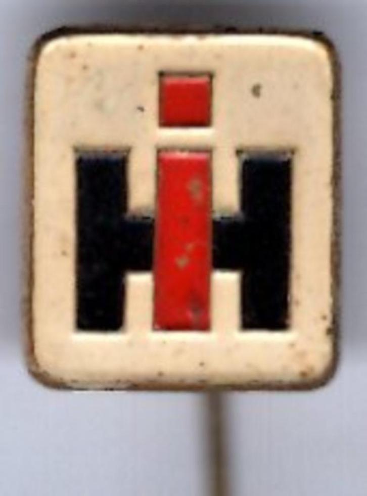 IH International Harvester koper tractoren speldje ( E_152 ), Verzamelen, Speldjes, Pins en Buttons, Zo goed als nieuw, Speldje of Pin