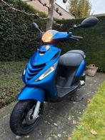 Piaggio Zip 4 takt full option 2017 - 6600km, Fietsen en Brommers, Scooters | Piaggio, Ophalen, Zip, Zo goed als nieuw, Benzine
