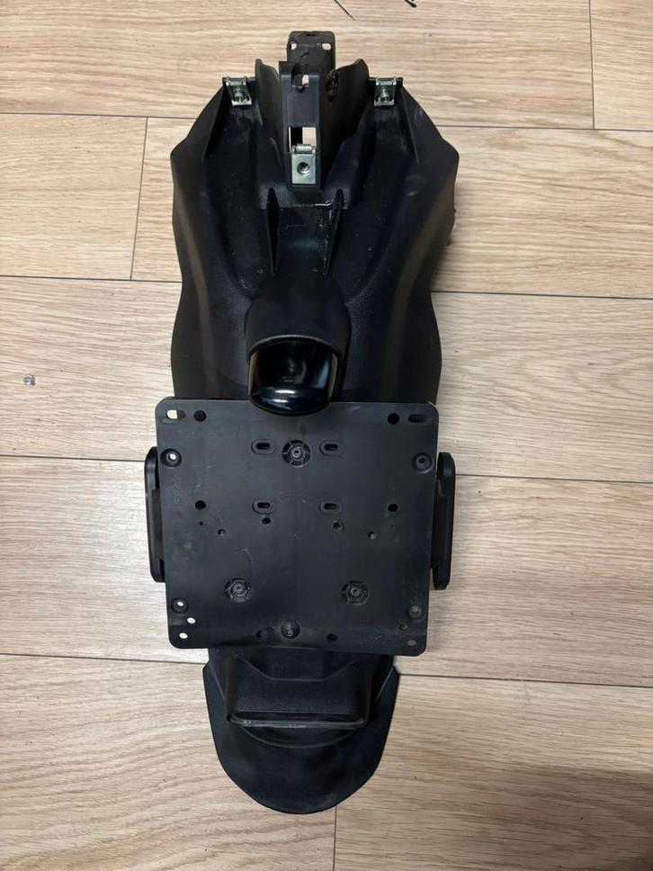 Piaggio beverly 350 achterspatbord, Motoren, Tuning en Styling, Ophalen of Verzenden