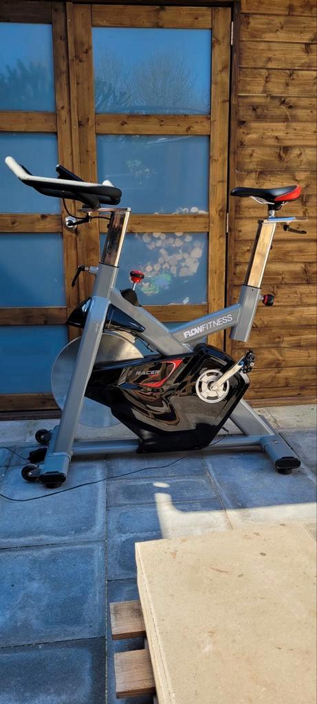 Flow Fitness Spinning Bike, Sport en Fitness, Fitnessapparatuur, Zo goed als nieuw, Spinningfiets, Benen, Overige materialen, Ophalen of Verzenden