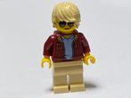 Lego Town Minifiguur twn360 vrouw met donkerrode jas, Ophalen of Verzenden, Nieuw, Losse stenen, Lego