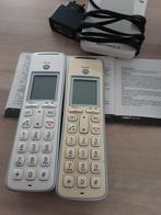 Telefoon duo Motorola en 2 oplaadstations wit/beige, Telecommunicatie, Vaste telefoons | Handsets en Draadloos, Ophalen, Gebruikt