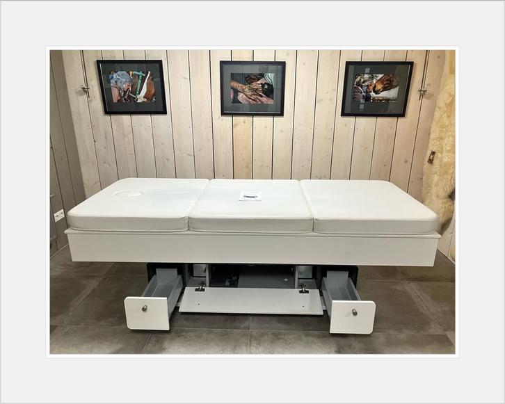 Gharieni : ONTSPAN in Warm kwartszand, lig/massage bank/bed, Diensten en Vakmensen, Welzijn | Masseurs en Massagesalons, Bedrijfsmassage