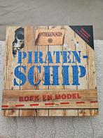 Piratenschip boek en model, Ophalen of Verzenden, Zo goed als nieuw