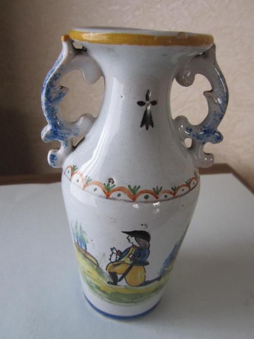 Zeldzaam oud HB Quimper vaasje - hoogte 14 cm gemerkt met ou, Antiek en Kunst, Antiek | Keramiek en Aardewerk, Verzenden