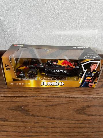 Bburago Redbull Racing RB18 Max Verstappen Jumbo beschikbaar voor biedingen