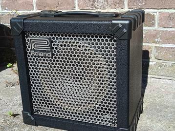 Roland Cube-15 oefenversterker beschikbaar voor biedingen