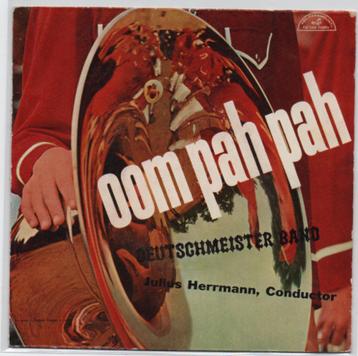 Deutschmeister Band- Oom Pah Pah Op ARTONE beschikbaar voor biedingen