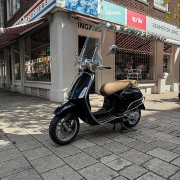 Vespa Primavera 50 Nero Lucido– 13/5/2023 – 1449 km beschikbaar voor biedingen