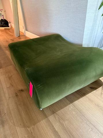 Poef decor  beschikbaar voor biedingen