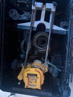 Dewalt DCW604NT Bovenfrees - Zo goed als nieuw, Ophalen of Verzenden, Zo goed als nieuw