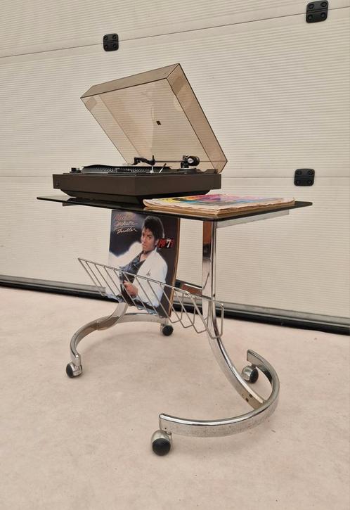 Vintage chromen trolley met lectuurbak en glazen plaat, 79cm, Huis en Inrichting, Tafels | Bijzettafels, Zo goed als nieuw, Rechthoekig