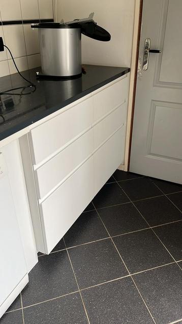 2x Ikea malm 3 lades zonder bovenkant - afbeelding 1