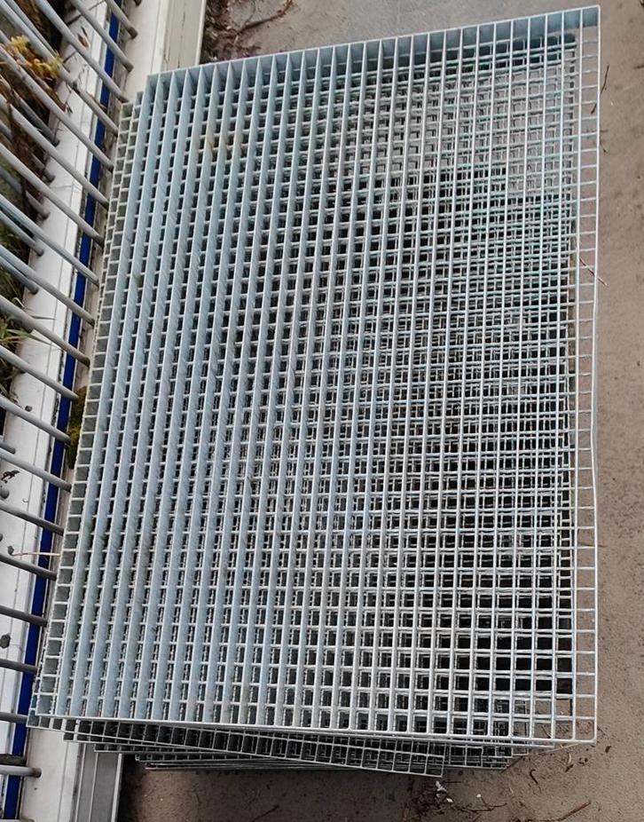 Gegalvaniseerde rooster, diverse afmetingen., Doe-het-zelf en Verbouw, Metalen, Nieuw, IJzer, Ophalen