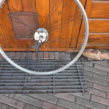 Voorwiel 28inch  beschikbaar voor biedingen