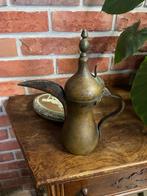 Antieke koffiepot koffiekan Arabisch, Antiek en Kunst, Antiek | Koper en Brons, Ophalen of Verzenden