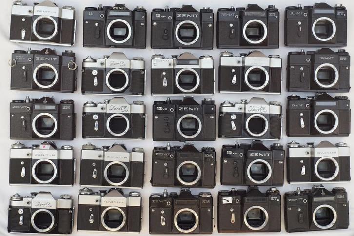 Zenit Зени́т (Russische "mechanische" SRL camerabody's), Audio, Tv en Foto, Fotocamera's Analoog, Compact, Overige Merken, Ophalen of Verzenden