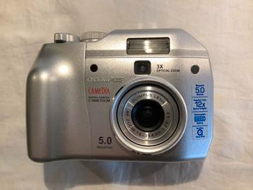Olympus Camedia C5000 ZOOM digital compact camera beschikbaar voor biedingen
