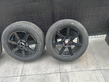 Winterbanden op zwarte velg 16 inch  - Set van 4 beschikbaar voor biedingen