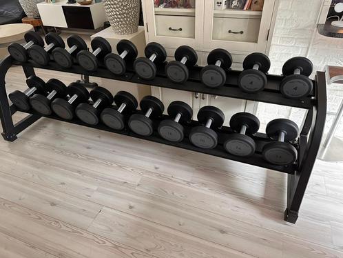 Nieuwe Technogym Two Tier Rack met Urethaan, Sport en Fitness, Fitnessmaterialen, Nieuw, Dumbbell, Armen, Benen, Borst, Buik, Rug