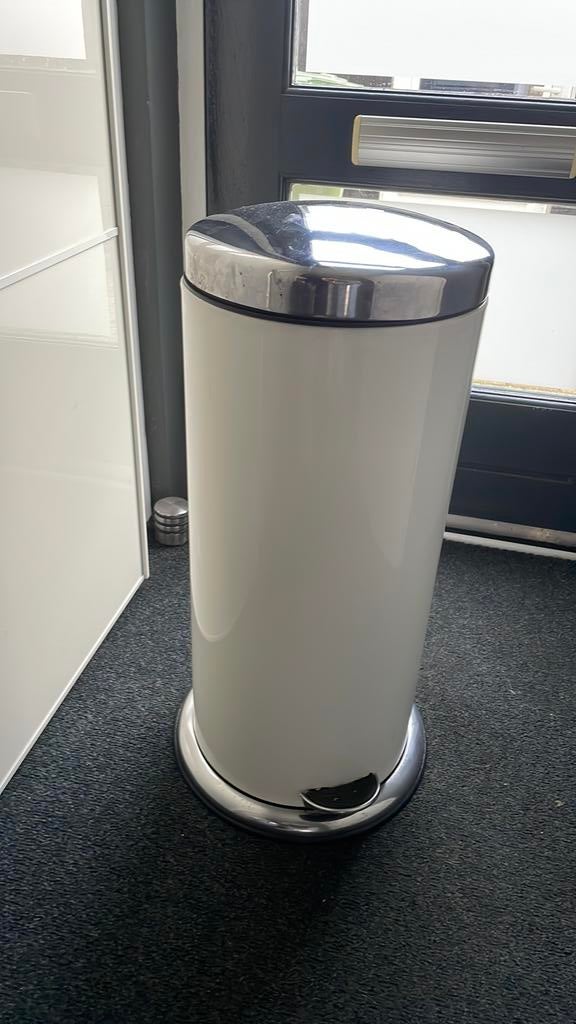 Prullebak, Ophalen of Verzenden, Zo goed als nieuw, Minder dan 10 liter, Metaal