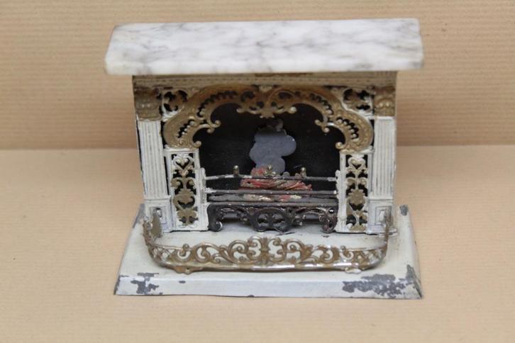 (41) Antiek poppenhuis blikken open haard, Antiek en Kunst, Antiek | Speelgoed, Ophalen of Verzenden