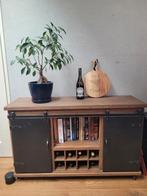 Wijnkastje met opbergruimte te koop, Huis en Inrichting, Woonaccessoires | Wijnrekken, Ophalen, Gebruikt, Hout, Minder dan 50 cm